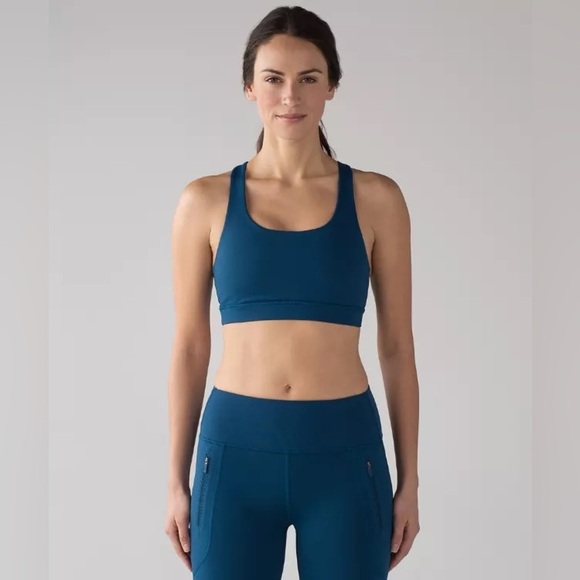 lululemon athletica Other - Lululemon Athletica invigorate bra Hong Kong sar green size 4